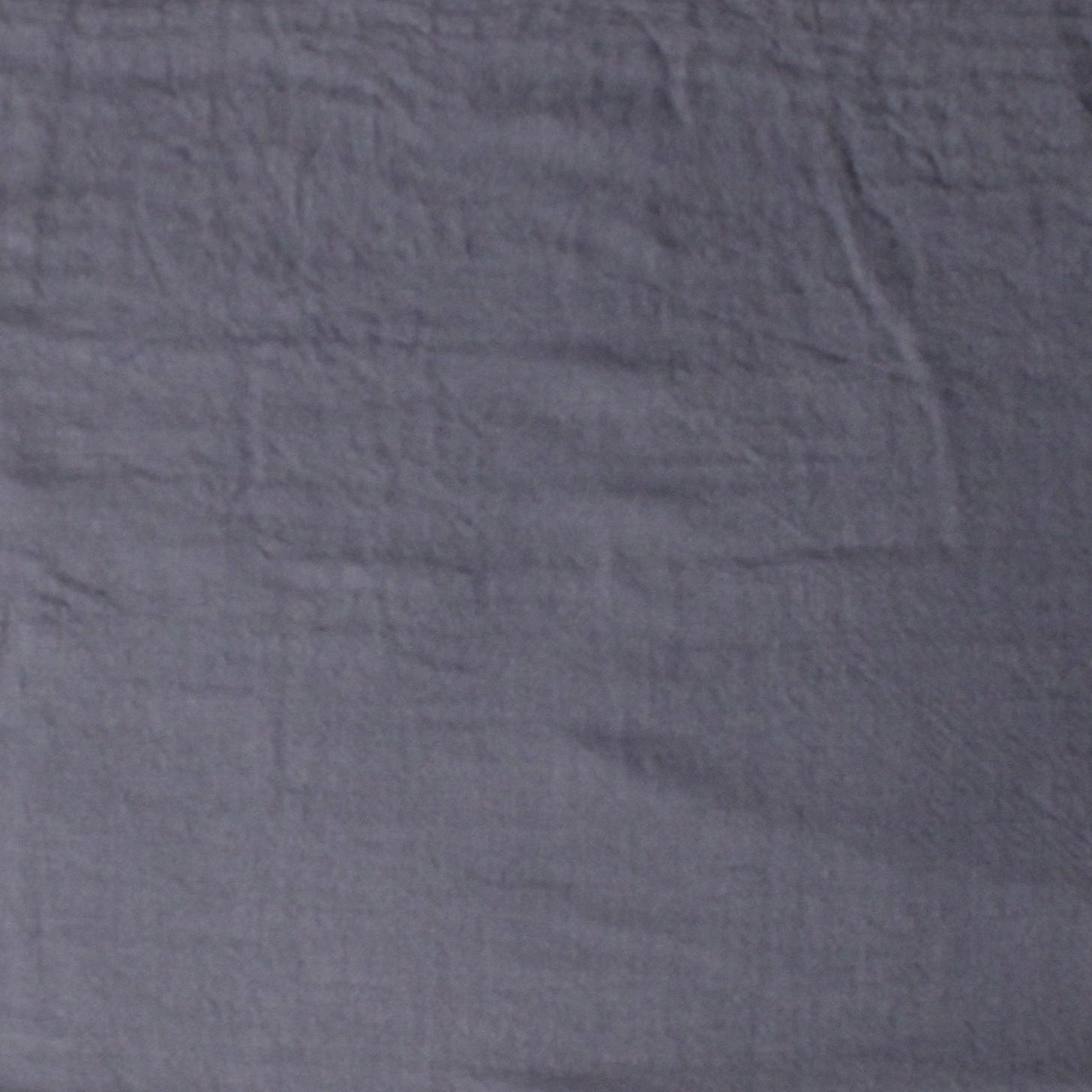 Lightweight cashmere scarf in dark gray, 95x195 cm, 70g detail 2