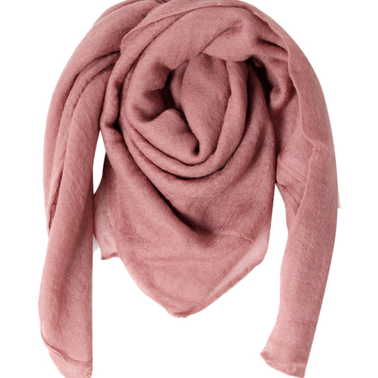 Lightweight cashmere scarf in pink, 95x195 cm, 70g detail