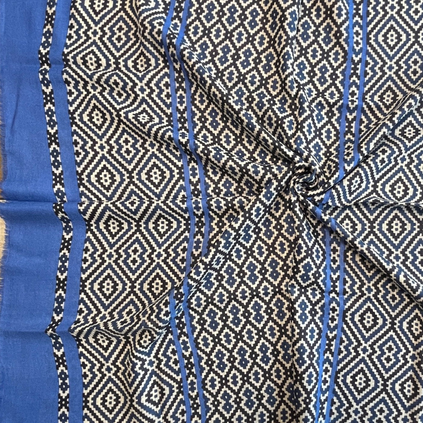 Elegant lightweight wool scarf with soft sheen, perfect for versatile styling 2